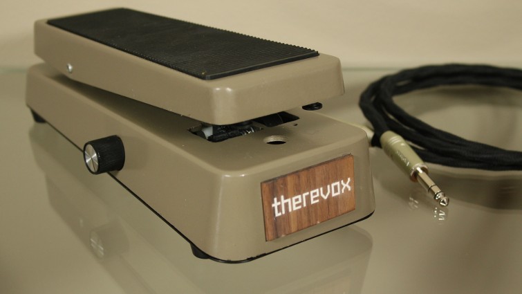 overview picture of the Therevox Expression Pedal
